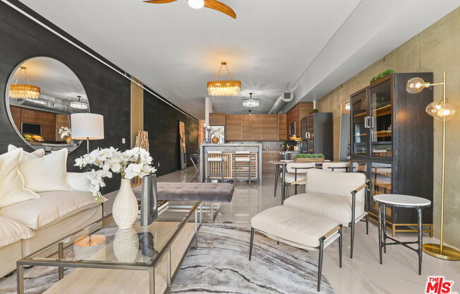 1 bed, 1.5 baths, 1,200 sqft, $4,995, Unit 916