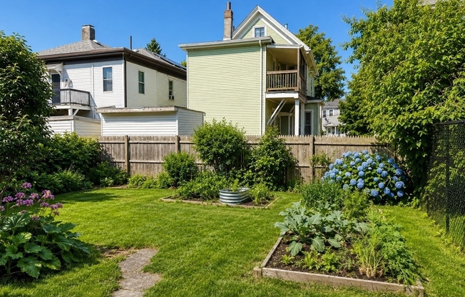 15 BEETHOVEN ST