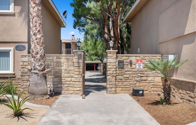 1 bed, 1 bath, 400 sqft, $1,750, Unit 35 - ADU