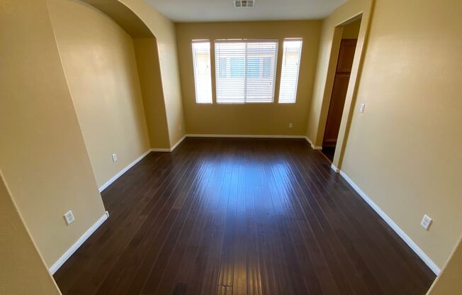 Beautiful 3 bed/2 bath home located in the SW area of Las Vegas