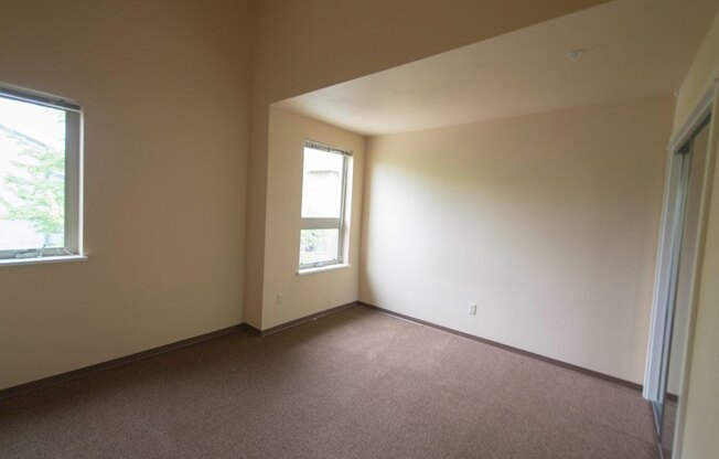 3 beds, 2 baths, 1,322 sqft, $3,240, Unit 01