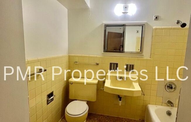 1 bed, 1 bath, $750, Unit 4516- 03