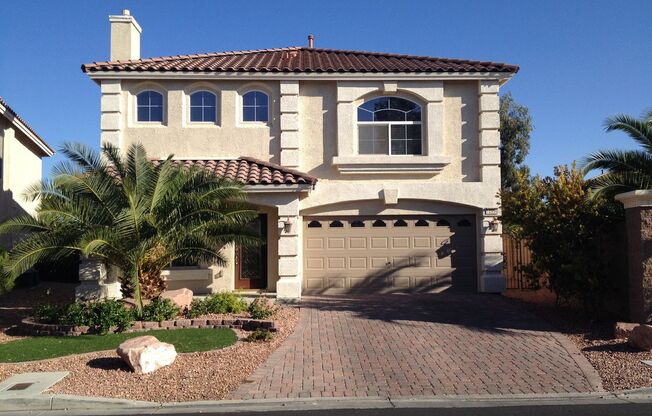 Gorgeous 3Bed/3Bath home located in Royal Highlands!