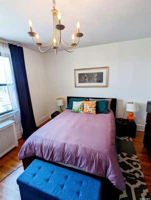 2 beds, 1 bath, $3,000, Unit 5A