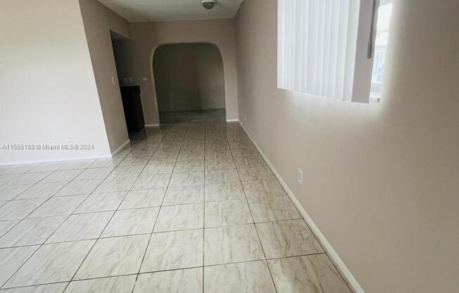 8600 NORTHWEST 57 PL