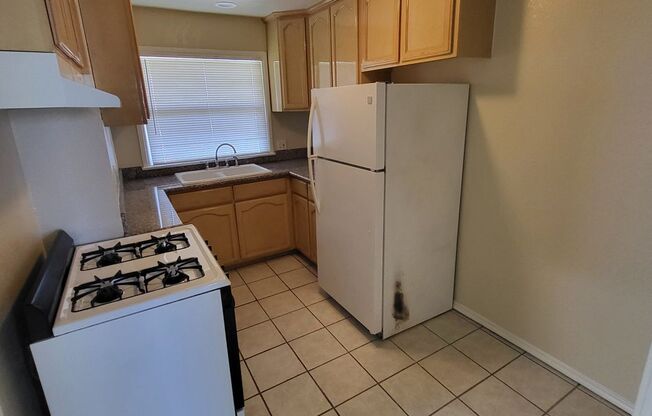 2100 Cabrillo Ave.