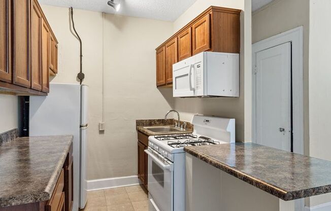 1 bed, 1 bath, 475 sqft, $700, Unit 36