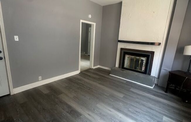 3021 Ashlyn St 1 &amp; 2