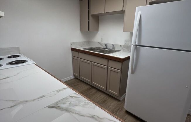 1 bed, 1 bath, 700 sqft, $1,325, Unit 273