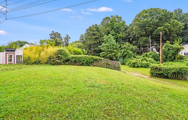 2BR Updated Duplex Near South Park – Cozy, Convenient & Move-In Ready!