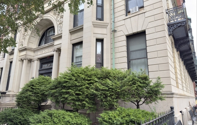 483 Beacon St