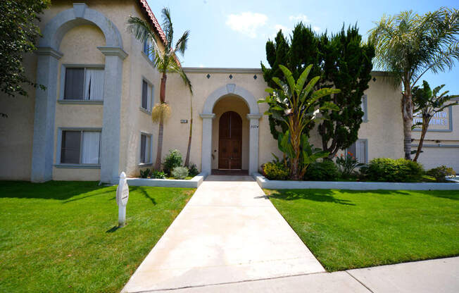 Ocean View Townhomes exterior building sidewalk view