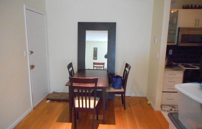 10 Scottfield Rd