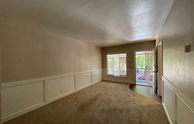 1 bed, 1 bath, $1,600, Unit 10