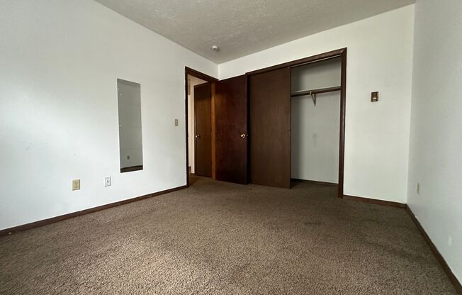 2 beds, 1 bath, $899