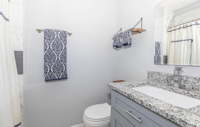 1 bed, 1 bath, 712 sqft, $1,199