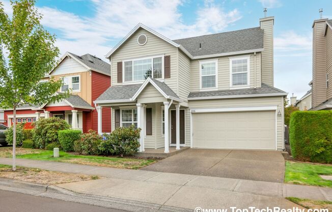 Beautiful 4 BD* 2.5 BA* In Desirable Orenco Gardens Community. **Minutes from Shopping, Restaurants, and much more!**