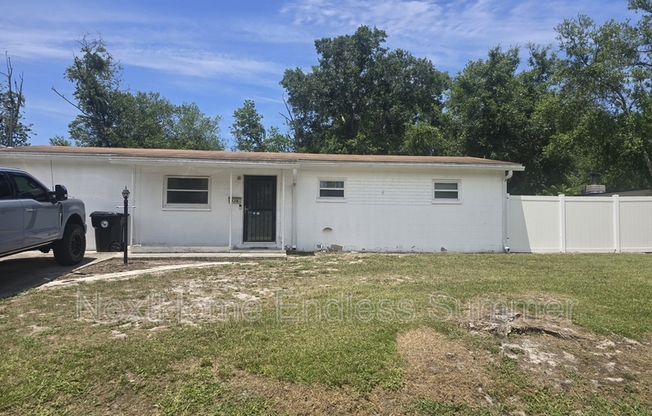 329 PARKWOOD DR