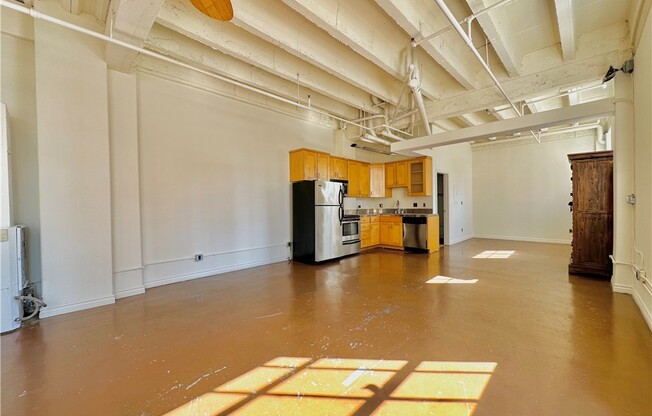 1 bed, 1 bath, 800 sqft, $2,000, Unit M1