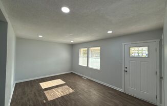 3 beds, 1 bath, $1,400