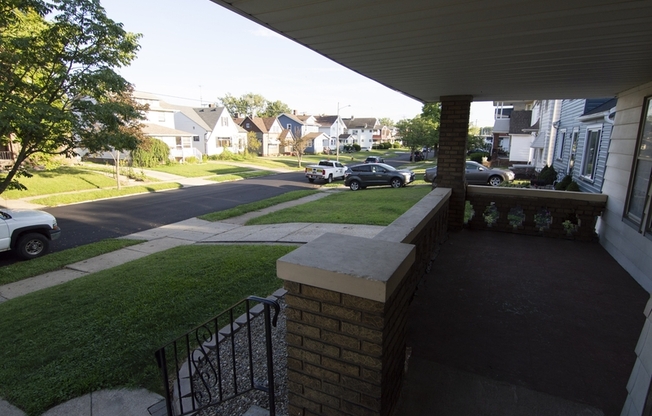3574 W 147 ST