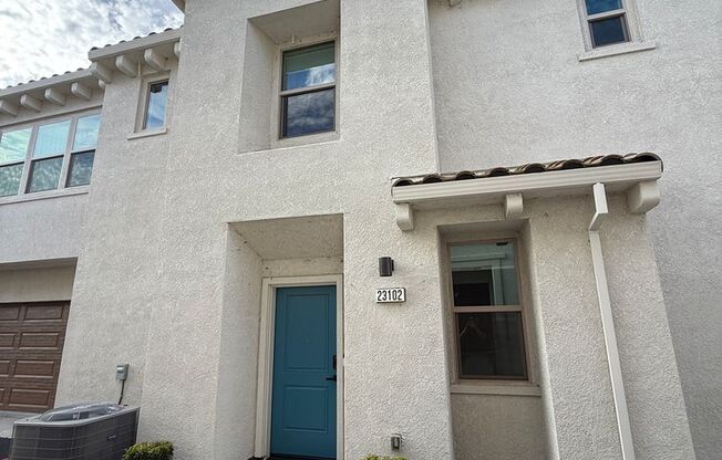 Beautiful 3 bed/ 2.5 bath in Natomas!
