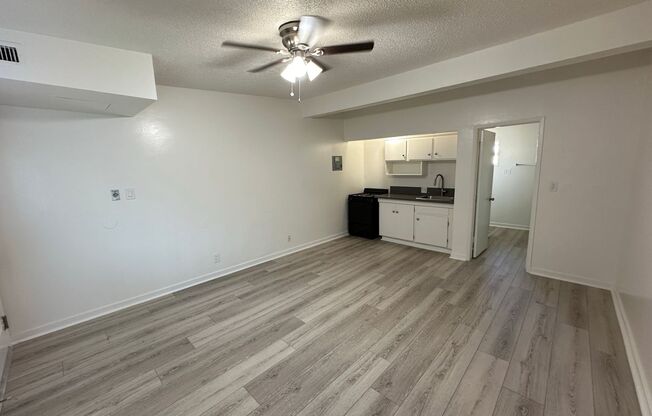 Studio, 1 bath, $1,380, Unit 36