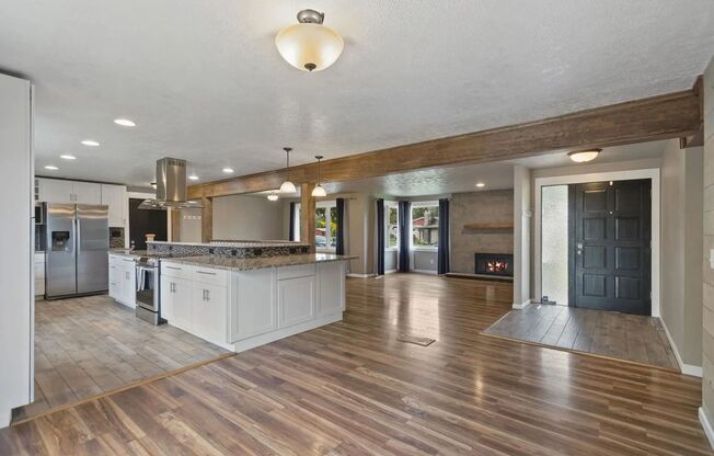 Spacious 5-Bedroom Home in Coveted Mead School District – Corner Lot Charm!