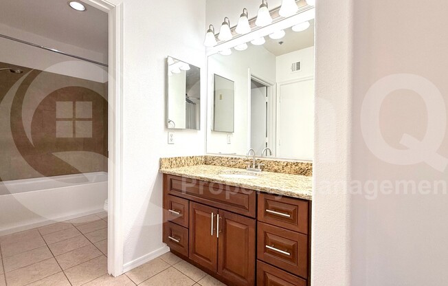 2 beds, 2 baths, 1,083 sqft, $1,595, Unit 2042