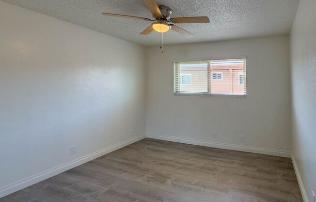 2 beds, 1 bath, 925 sqft, $2,400, Unit 7