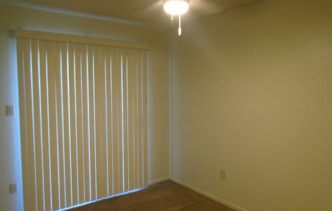 2 beds, 2.5 baths, $1,595, Unit UNIT D