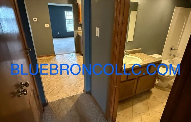 Spacious 1-Bedroom Apartment in Blue Springs – First Floor Unit with Off-Street Parking