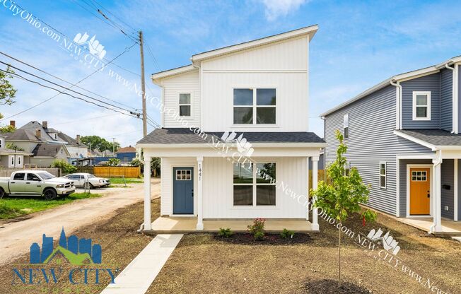 Newly Built Home! FranklintonNOW 3 Bedroom with 2 Car Garage!