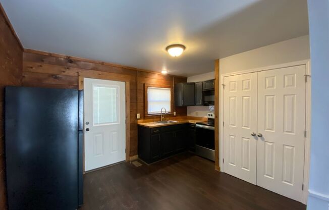 268 W Manchester