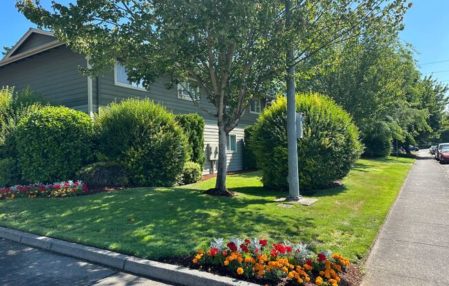 2 beds, 1 bath, 900 sqft, $1,479, Unit 45H