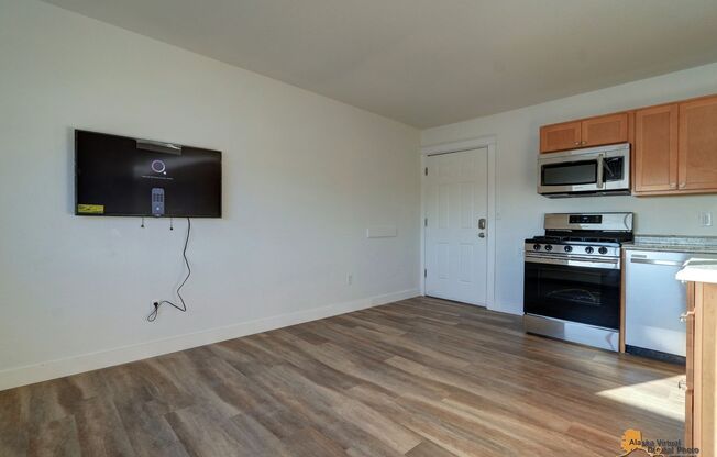 1 bed, 1 bath, $1,095, Unit 2