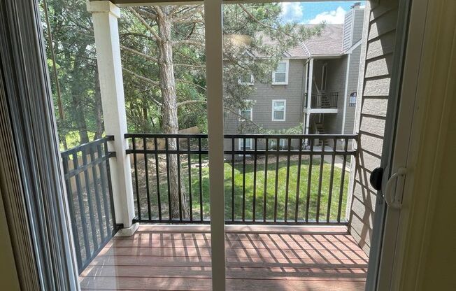 2 beds, 2 baths, 917 sqft, $1,575, Unit #1009