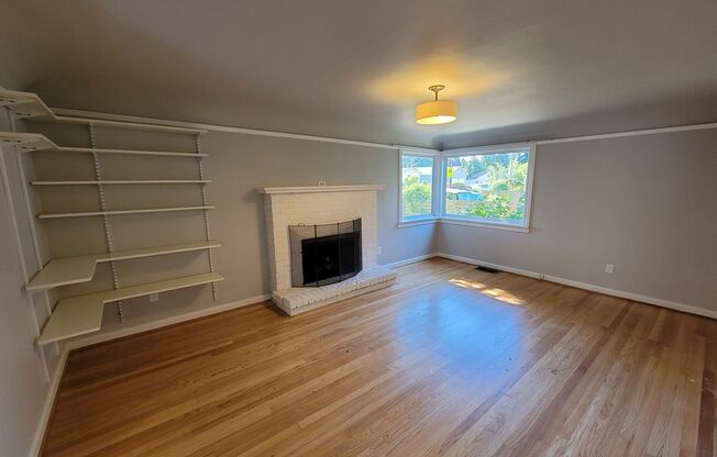 Gorgeous Oasis in Licton Springs Available Now!