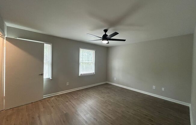 Spacious Auburn Townhome in Prime Location