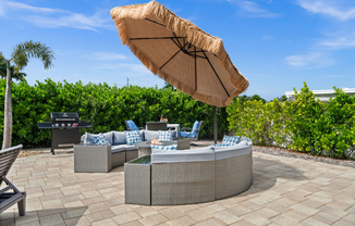 5420 Chiquita Blvd S