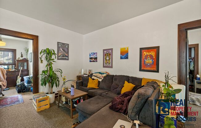 Charming 2 Bed 1 Bath House in Old Town!