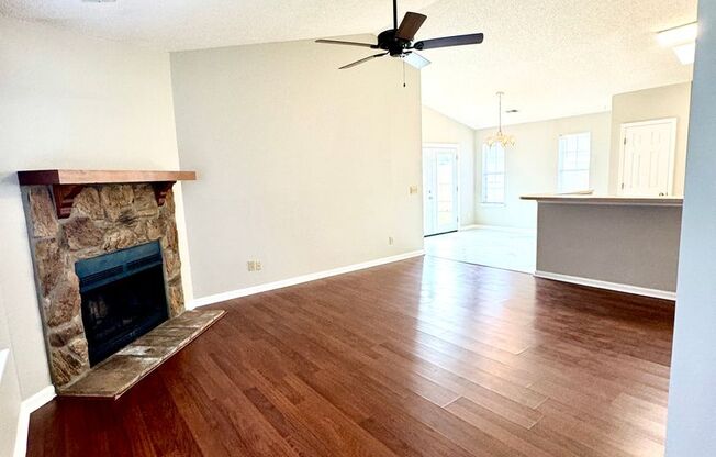 Charming two bedroom, two bathroom home at The Lakes in North Charleston!