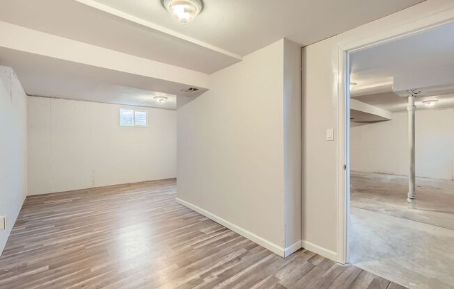 3 beds, 1 bath, $2,100