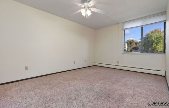 2 beds, 2 baths, 943 sqft, $1,145, Unit 2214-307