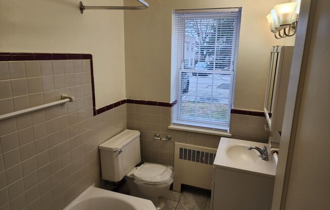 1 bed, 1 bath, 663 sqft, $1,995, Unit C-15