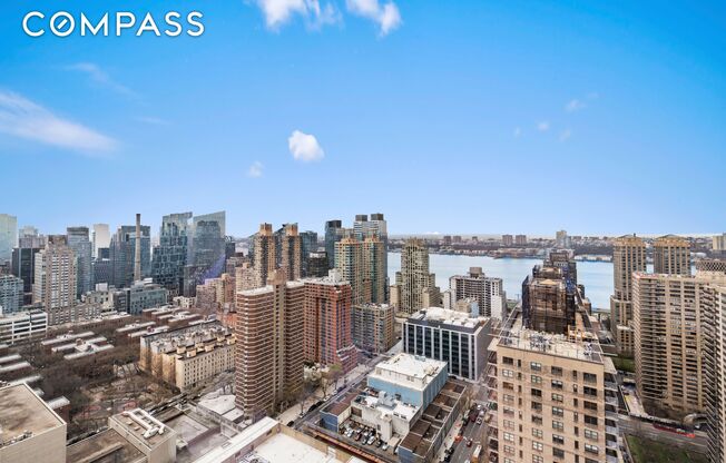 1 bed, 1 bath, 715 sqft, $7,000, Unit 32C