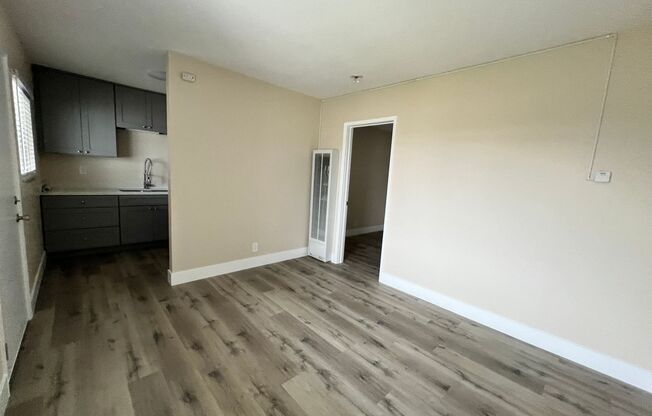 1 bed, 1 bath, 700 sqft, $1,995