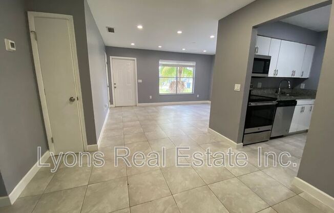 4186 PINE DROP LN