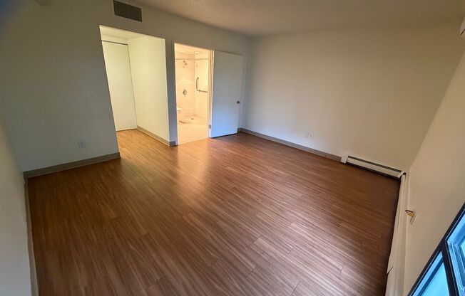 1 bed, 1 bath, 750 sqft, $1,145, Unit 133W