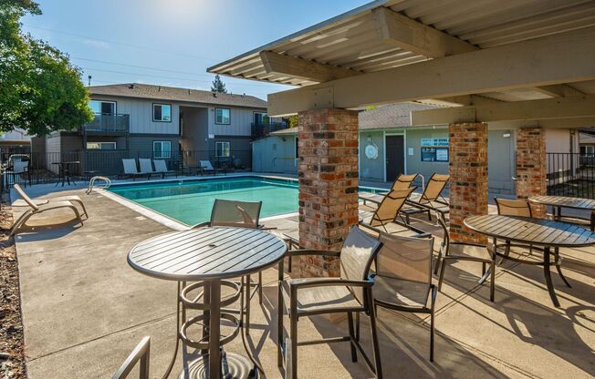 1 bed, 1 bath, 627 sqft, $1,595